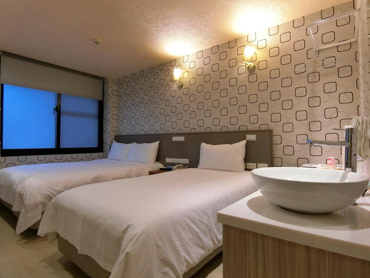 Taiwan Seven Days Boutique Hotel Тайбей Екстер'єр фото