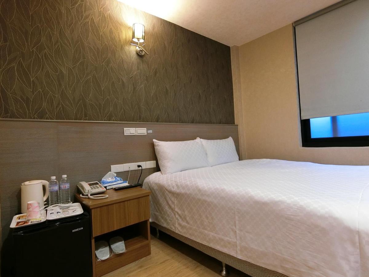 Taiwan Seven Days Boutique Hotel Тайбей Екстер'єр фото