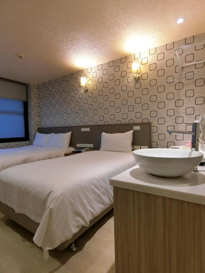 Taiwan Seven Days Boutique Hotel Тайбей Екстер'єр фото